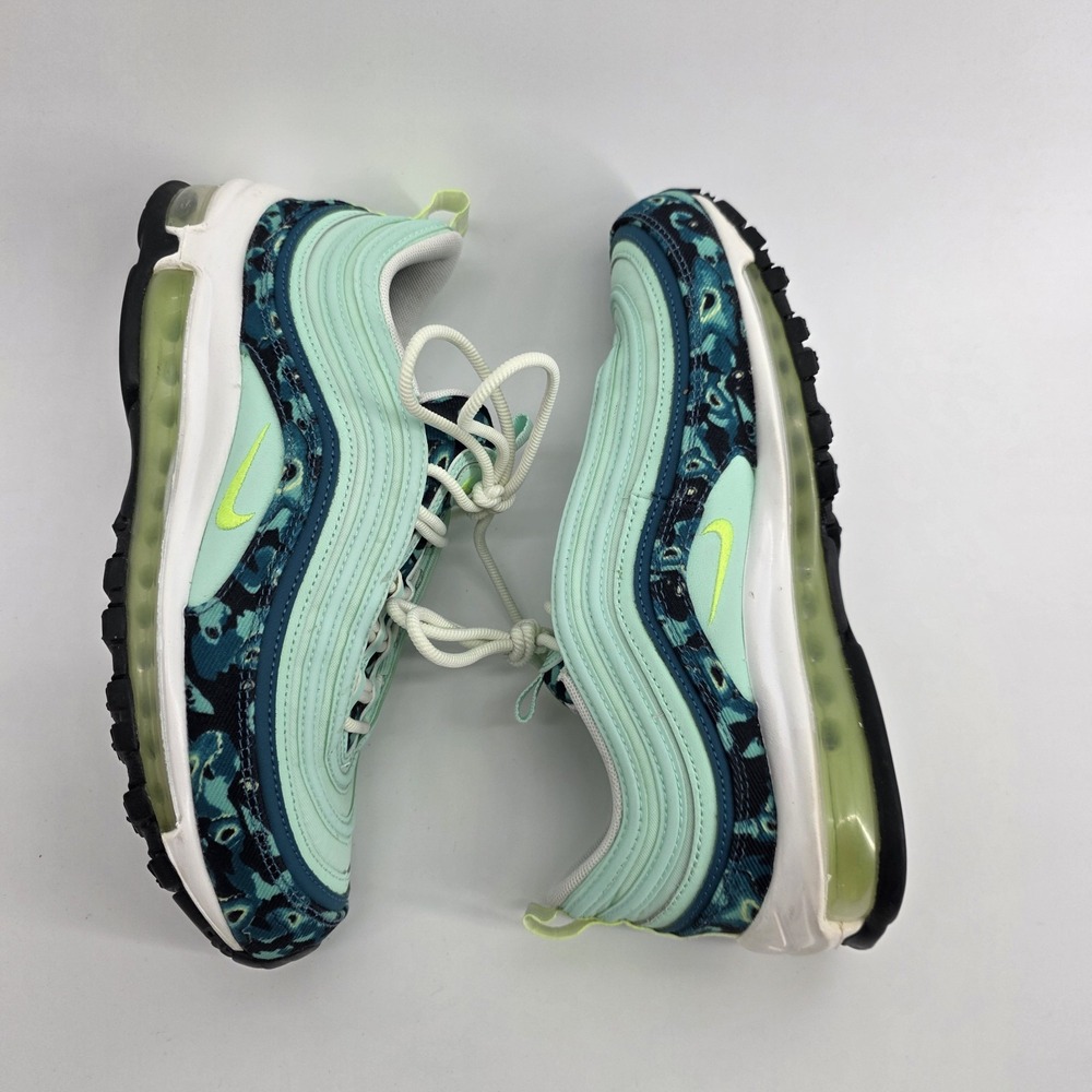 Nike Women's Air Max 97 DX3366-300 Green Camo/White Shoes NWOT Authentic 9.5 - Picture 2 of 6